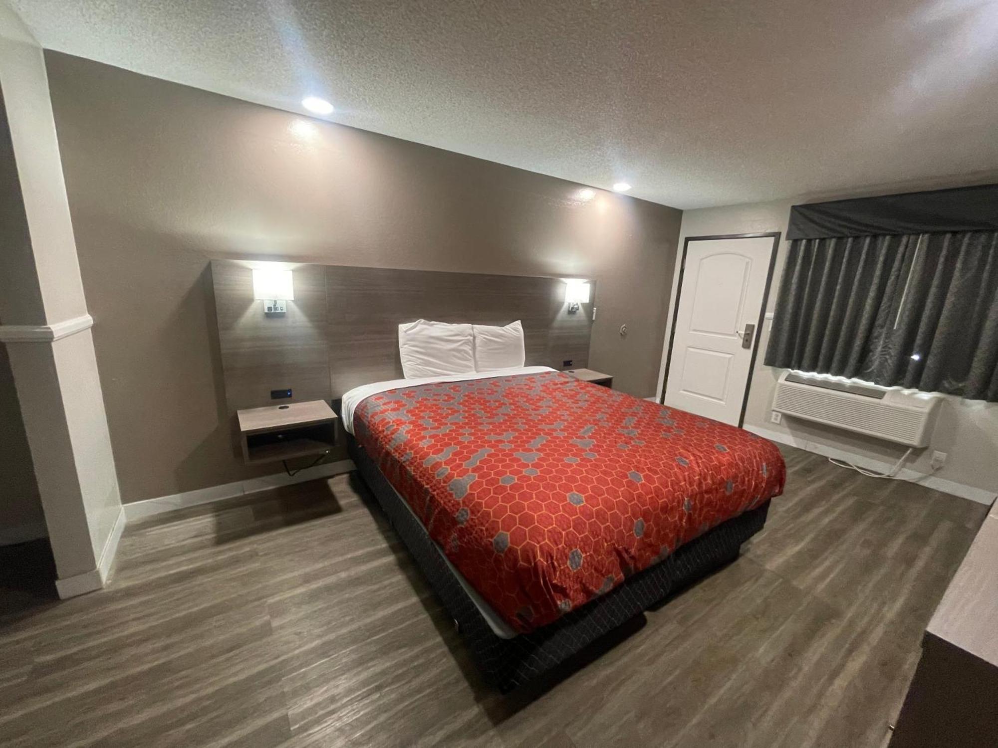 Simplestay - Downtown Motel San Bernardino