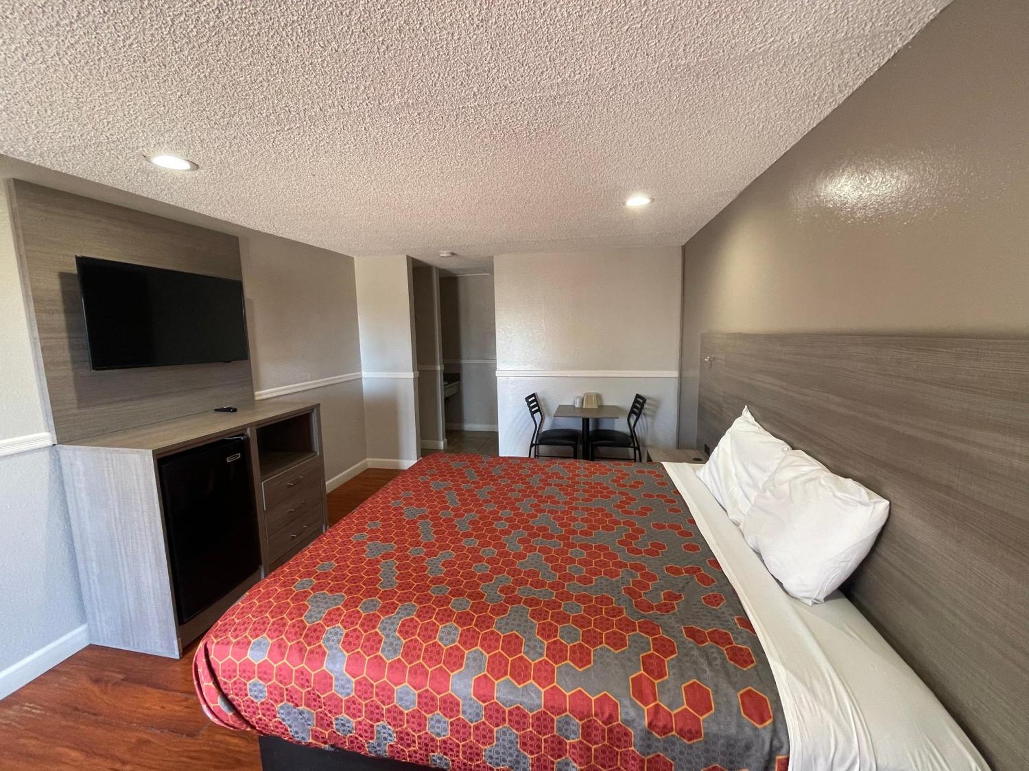 Motel Simplestay - Downtown *
