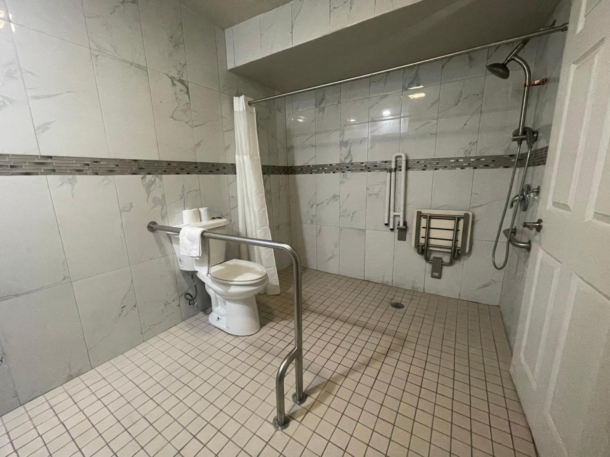 Motel Simplestay - Downtown *