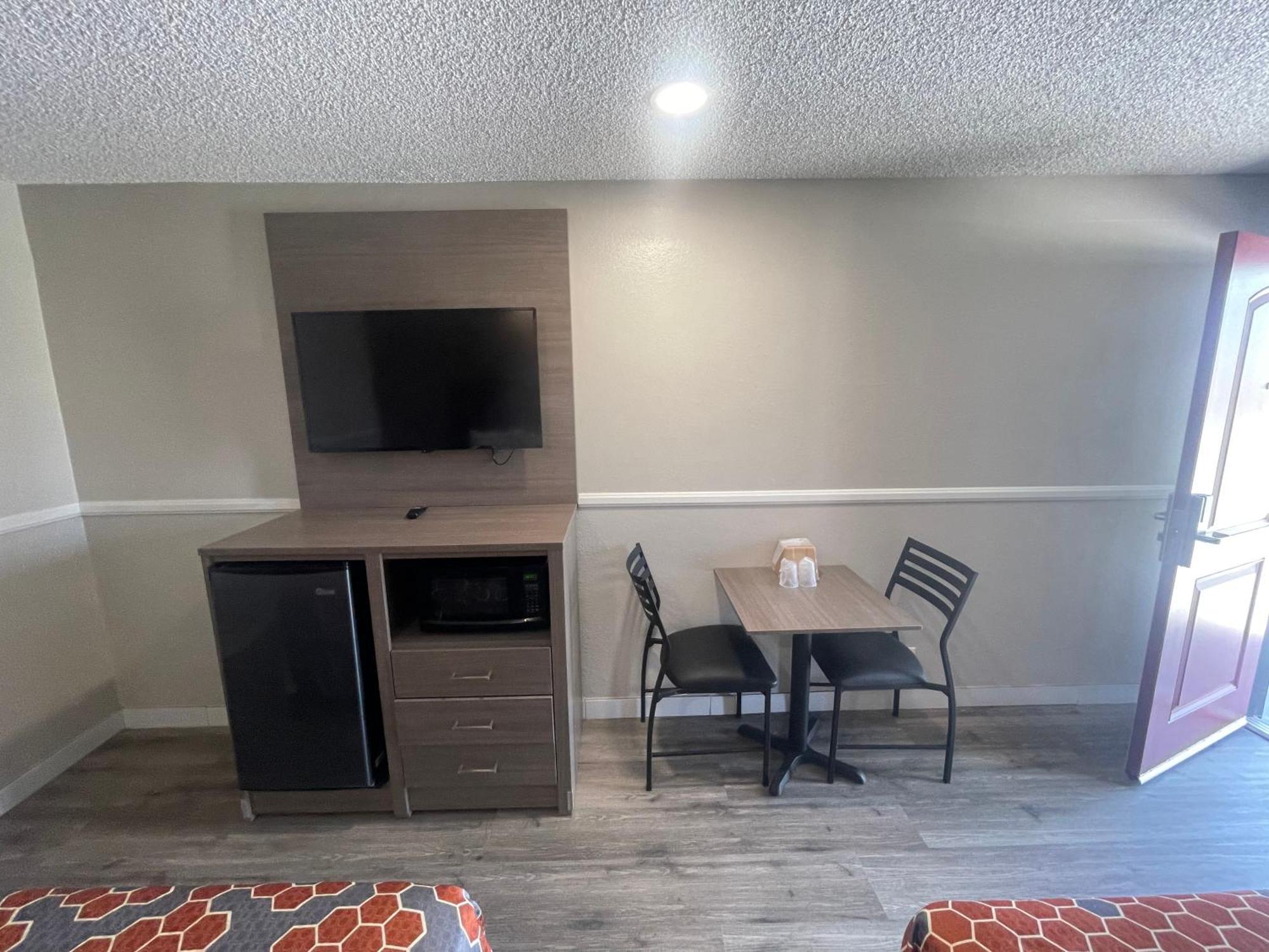 Simplestay - Downtown Motel