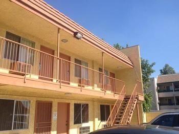 Motel Simplestay - Downtown San Bernardino