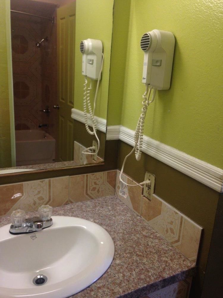Motel Simplestay - Downtown *